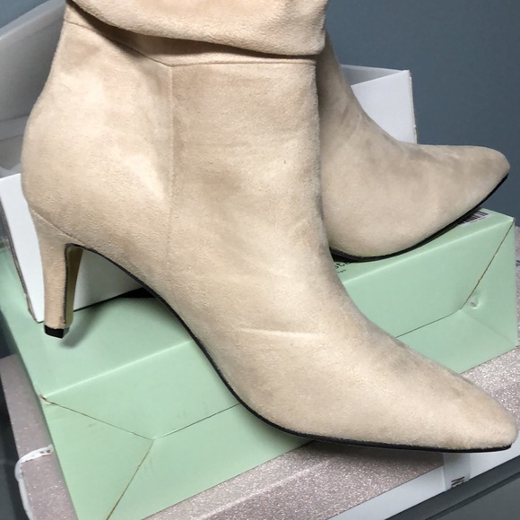Cream colored High heel faux suede mid calf boots - Picture 4 of 6